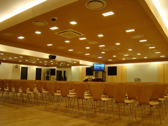 韩国釜山新世界百货多功能厅