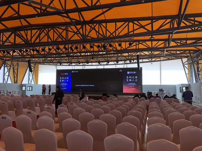 M-F3A吹响千人金色大帐